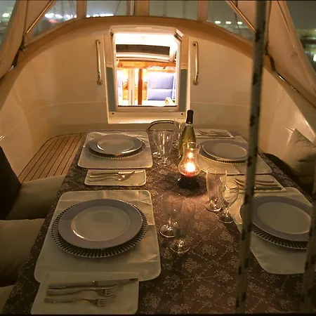 보트호텔 Italo Sailing Yachts