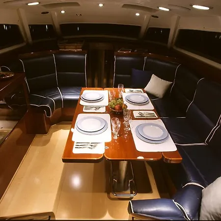 보트호텔 Italo Sailing Yachts *